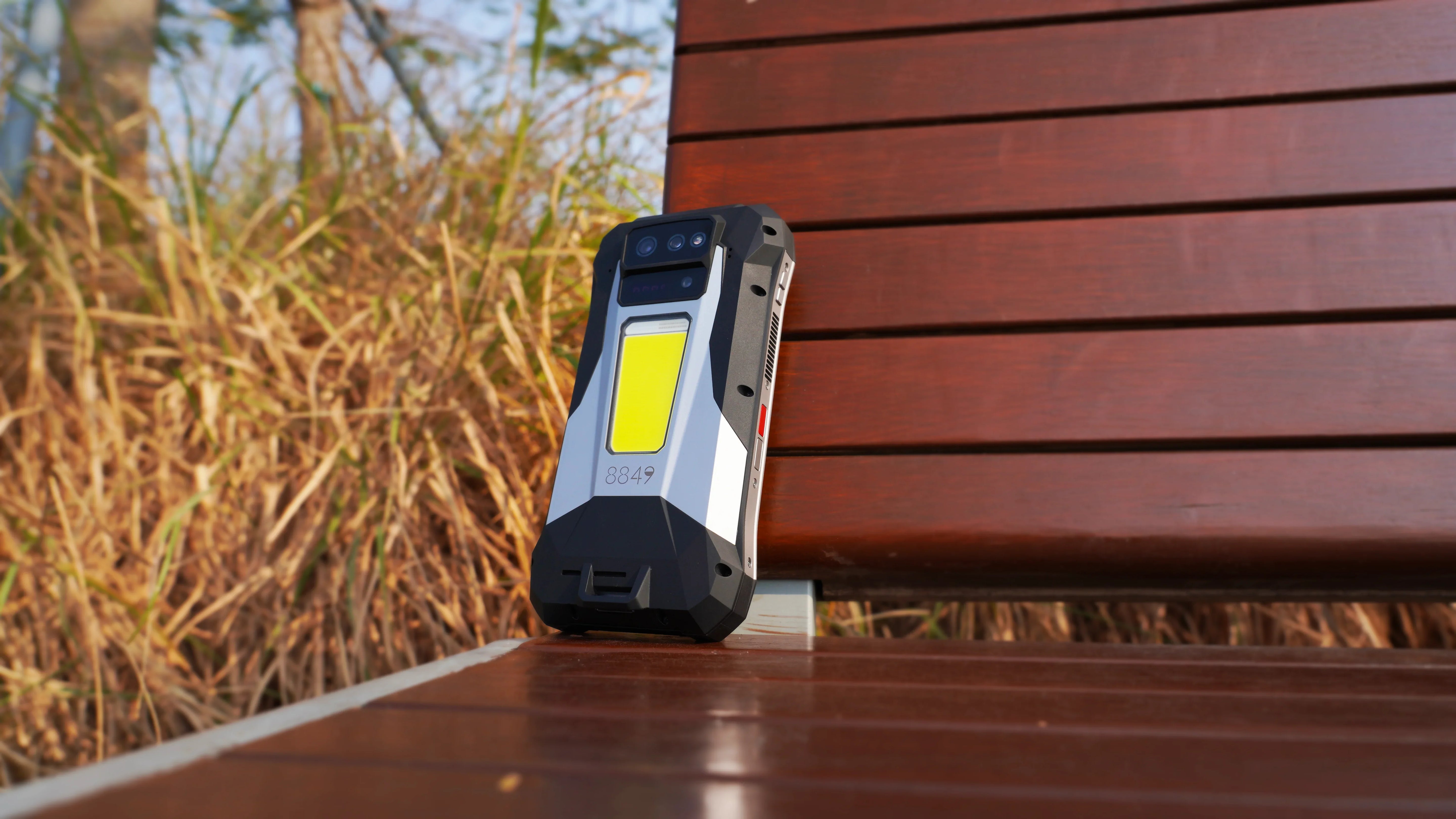 Global Launch | 8849 TANK X Projector Phone