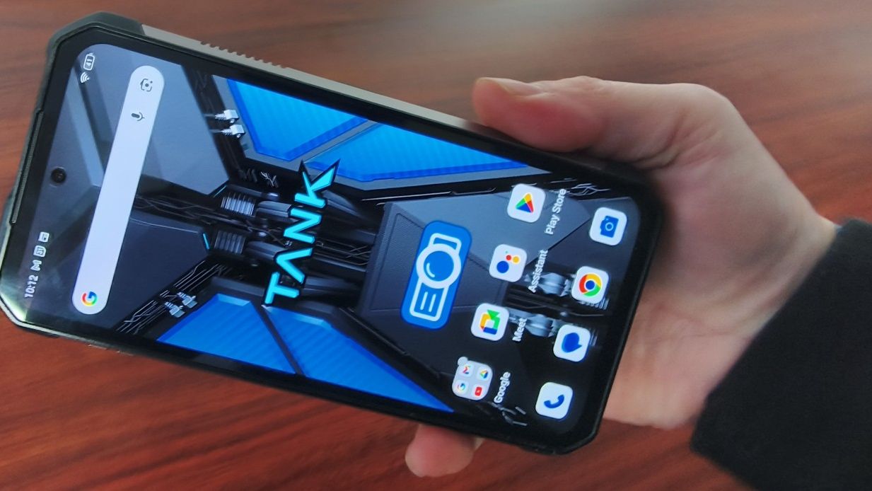 AMOLED Display: What You Need to Know - 8849 Official Website