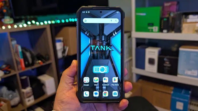 AMOLED vs OLED Display: What's The Difference? - 8849 Official Website